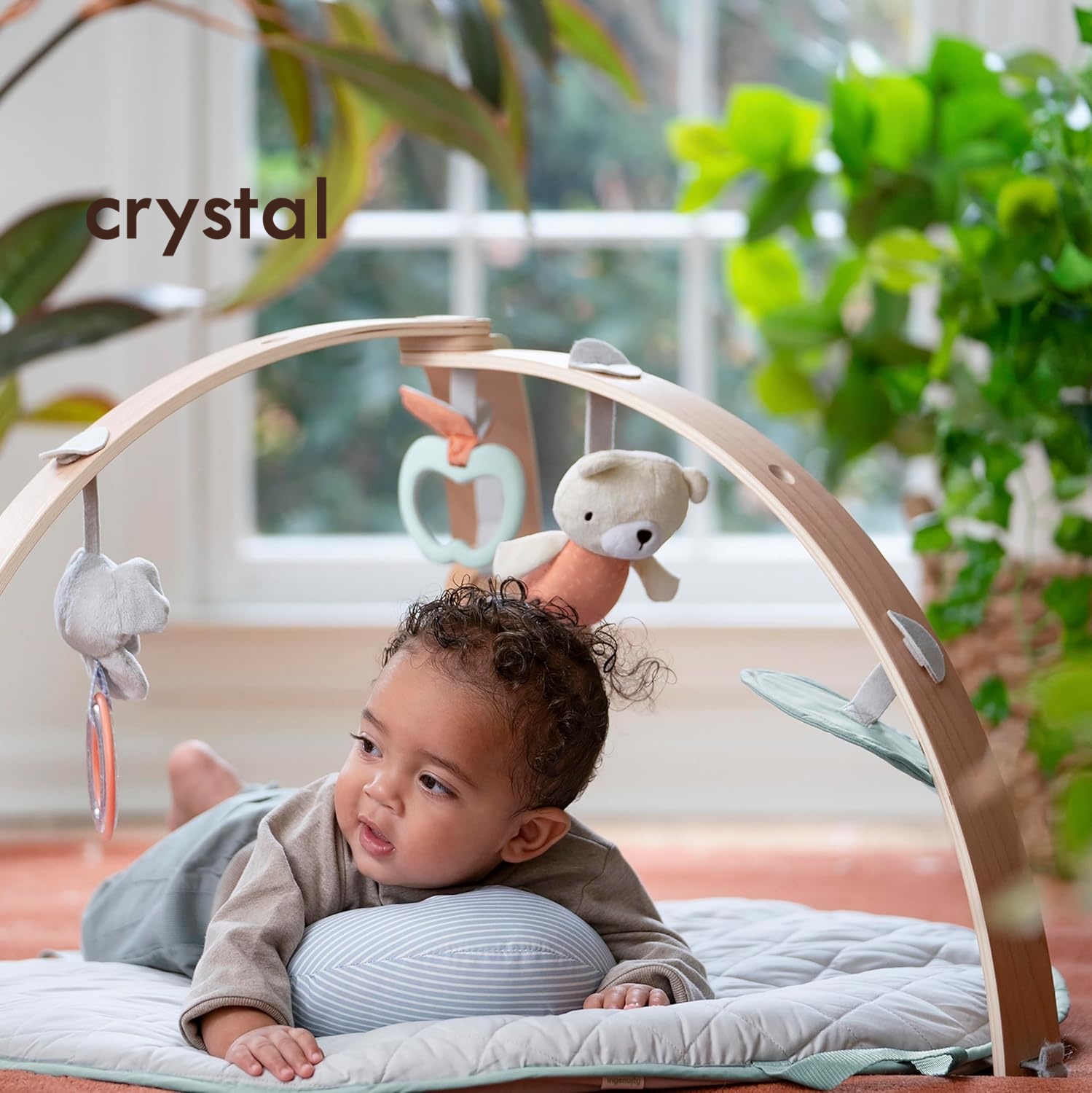 Speelgym van natuurlijk dennen - Baby Nursery Design recensie en prijs